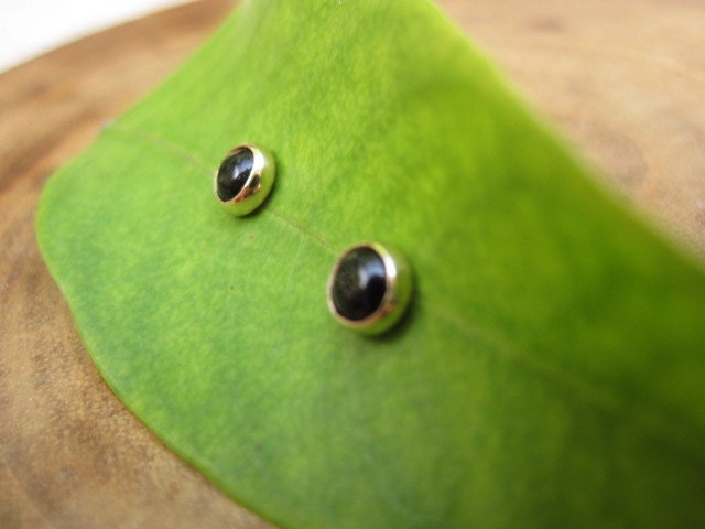 Onyx 14kt Yellow Gold Studs Post Earrings by Maribelle Campa 4mm